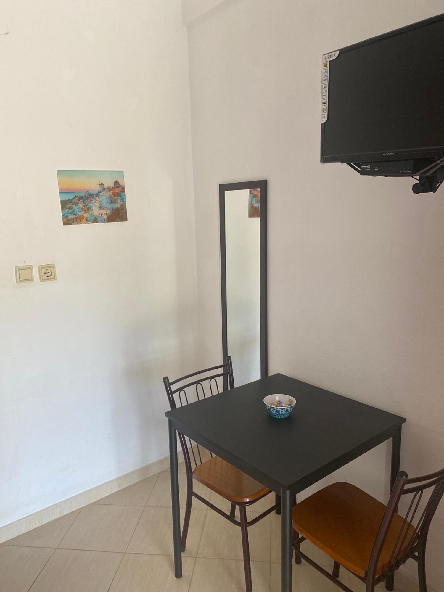 Rexhos Studios 히마레 외부 사진